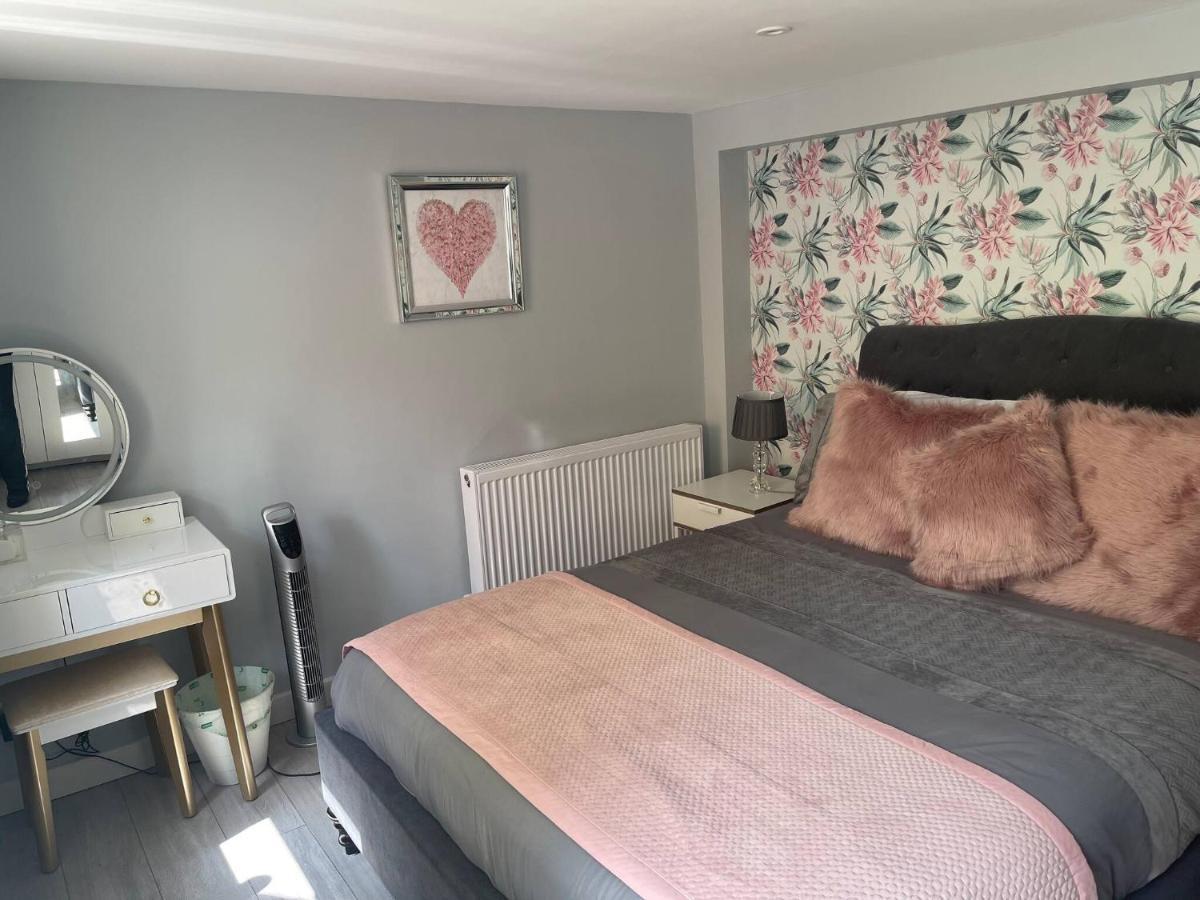 Entire 2 Bed Flat With Garden, Located Near Beach Apartment Brighton Exterior photo